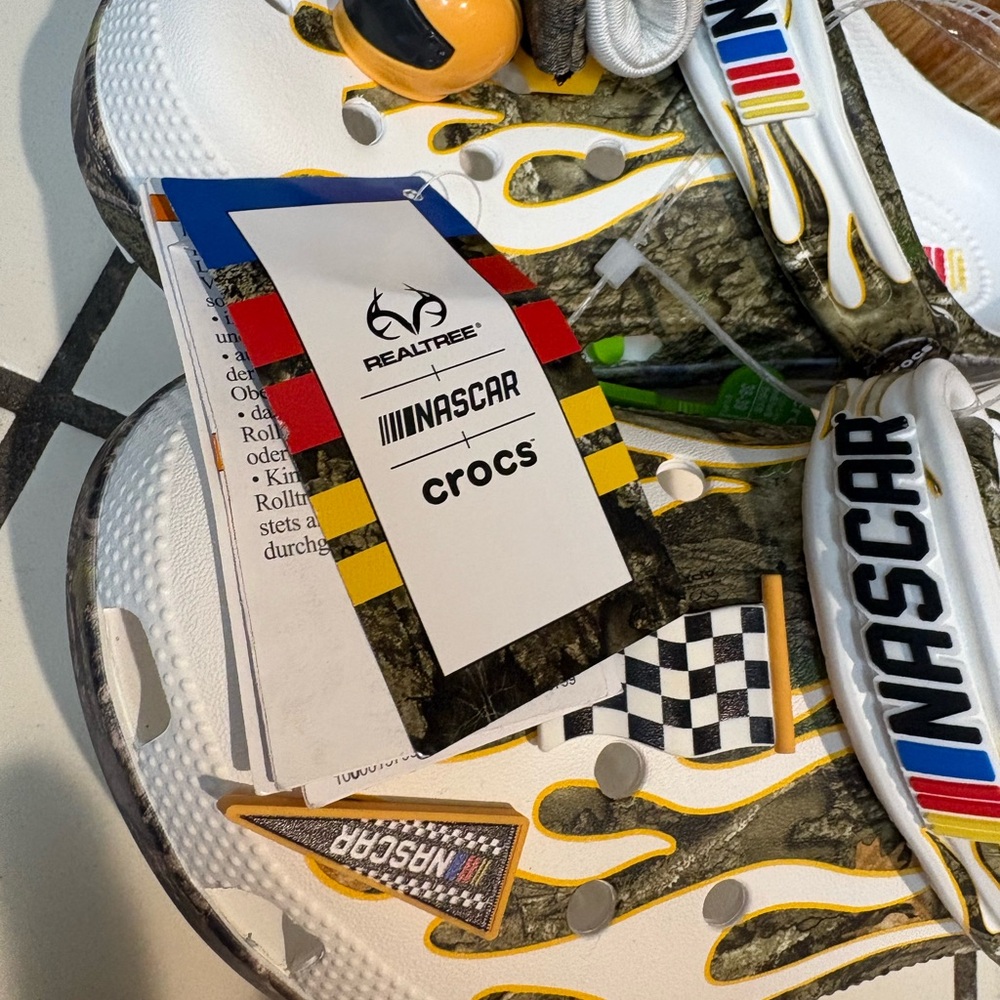 Nascar Kids Sandals with Flame and Camouflage Design - Picture 3 of 3